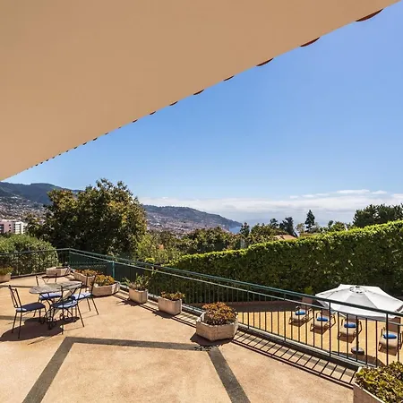 Great Family Villa In Funchal * Funchal (Madeira)