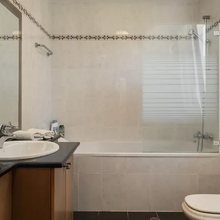 Great Family Villa In Funchal *