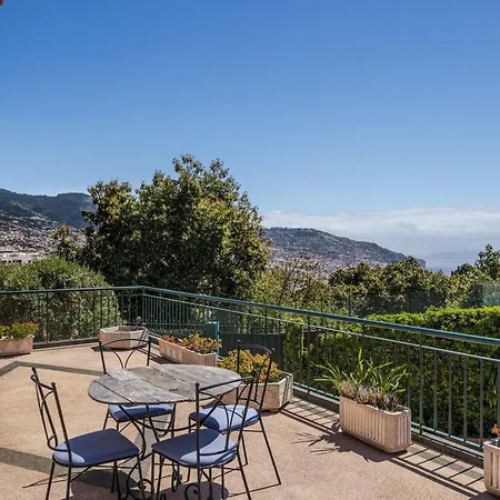 Дом отдыха Great Family Villa In Funchal *