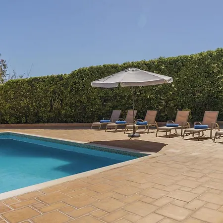 Great Family Villa In Funchal *